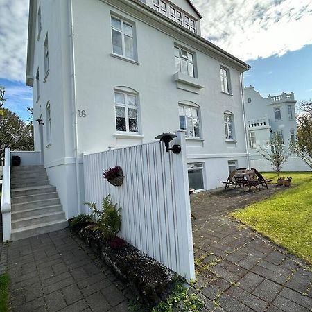 Beautiful 2 Bedroom Apartment Downtown Reykjavik Exterior photo